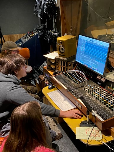 3-young-console