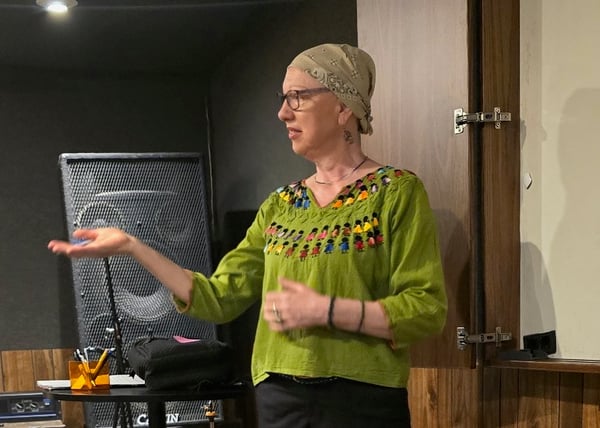 Brenda-Francis-teaching-audio-production-Boise